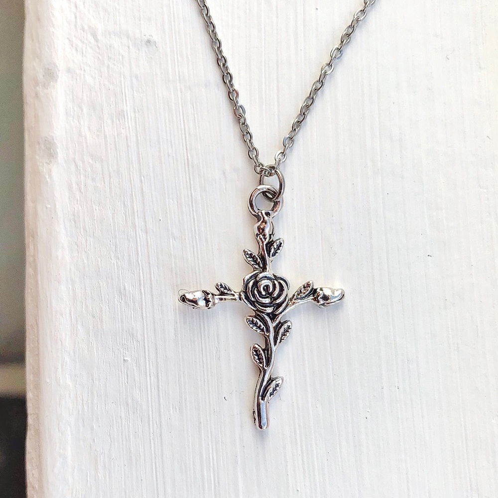 Silver Rose Cross Pendant Chain Necklace